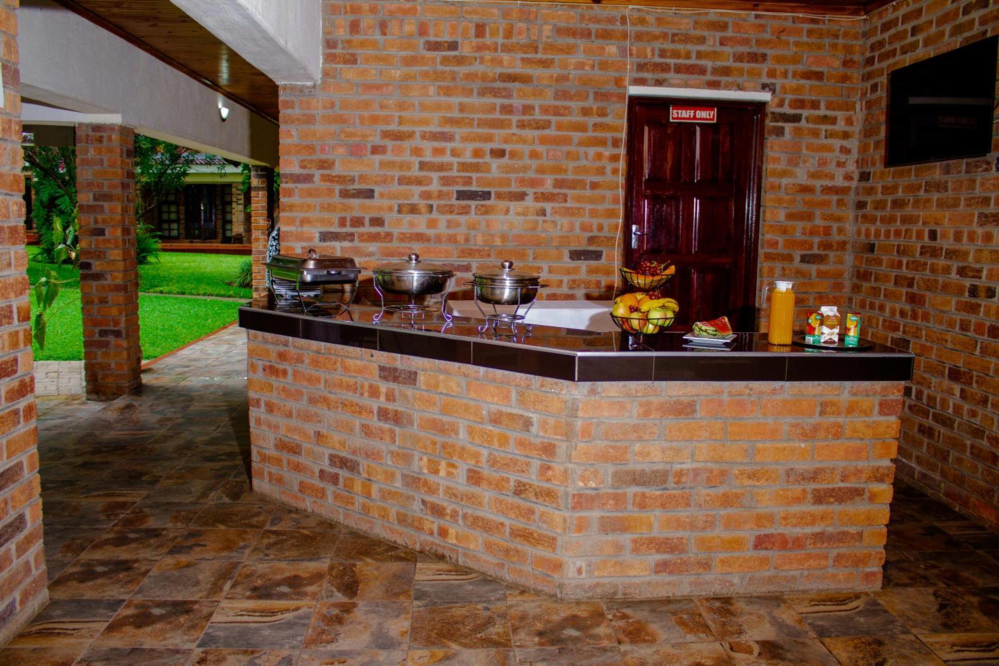 Matilinda Lodge Bulawayo Dış mekan fotoğraf
